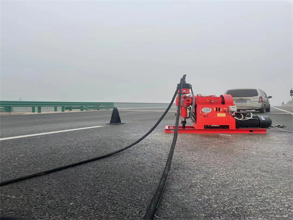 会同马路路基路面开裂下沉注浆加固灌浆